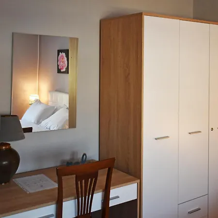 Apartment Fit Five *